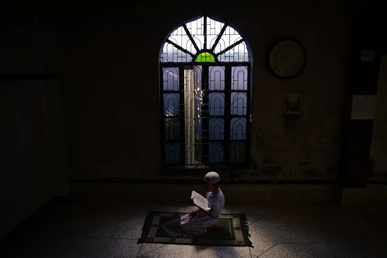 heros-img Read Holy Quran